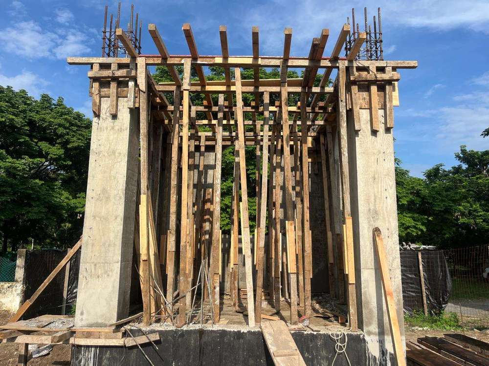 Colado de columnas del campanario