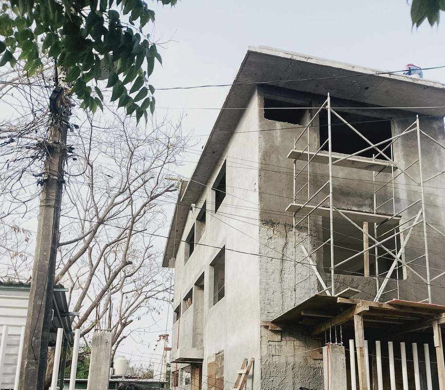Aplanados exteriores del edificio parroquial